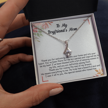 to my boyfriend's mom necklace, thank you for raising the man of my dreams alluring beauty necklace gift